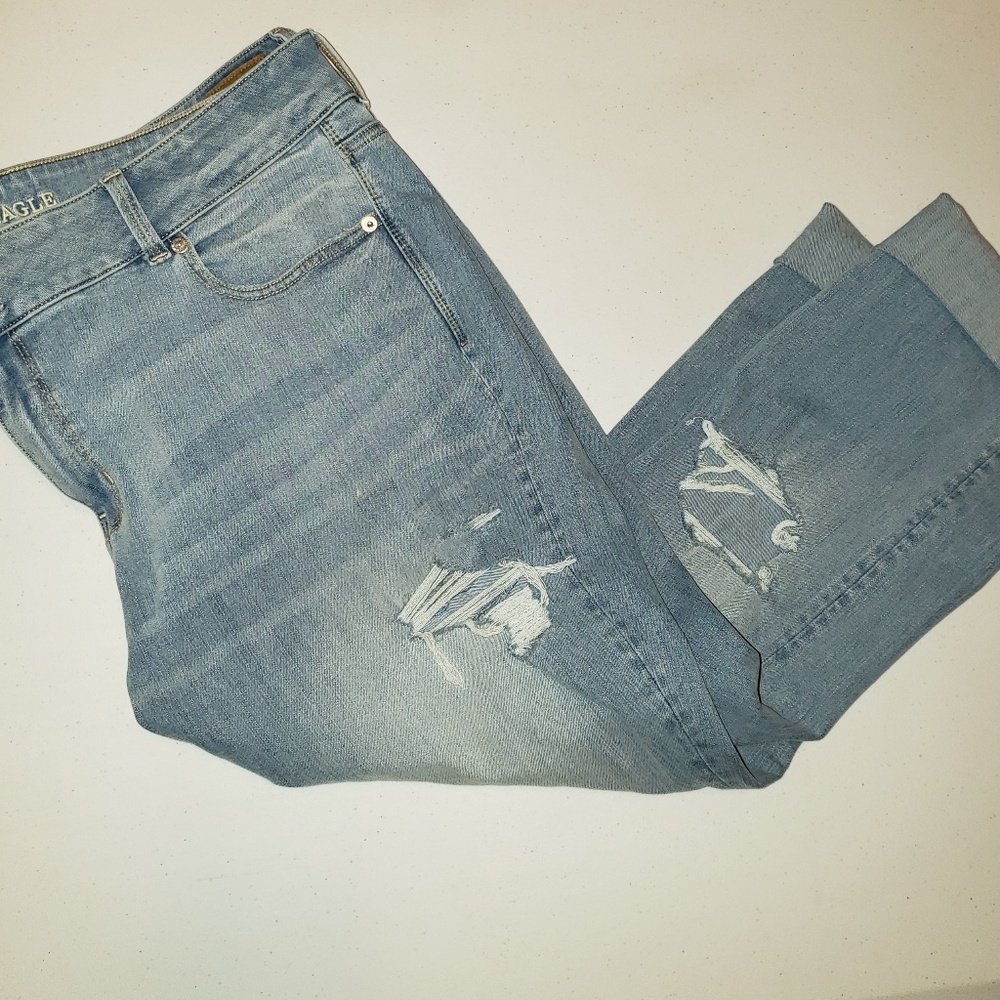 Womens cropped distressed jeans